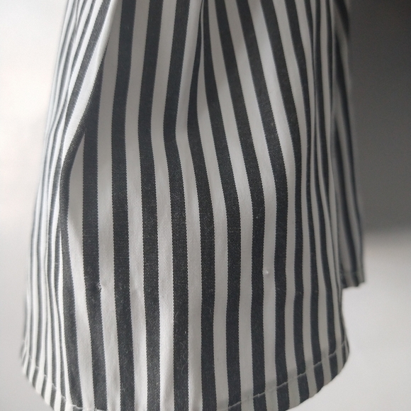 Bebe Off the shoulder Striped Crop Top - Picture 7 of 12